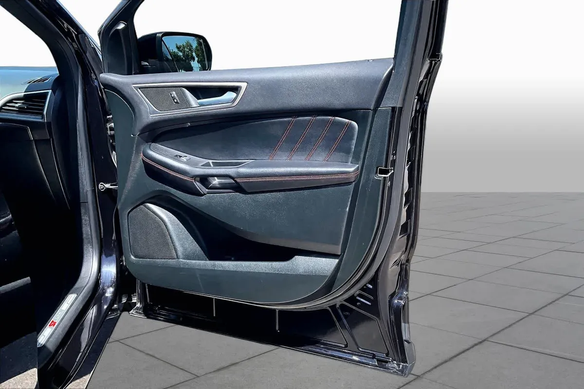2022 Ford Edge ST-Line thumbnail 27