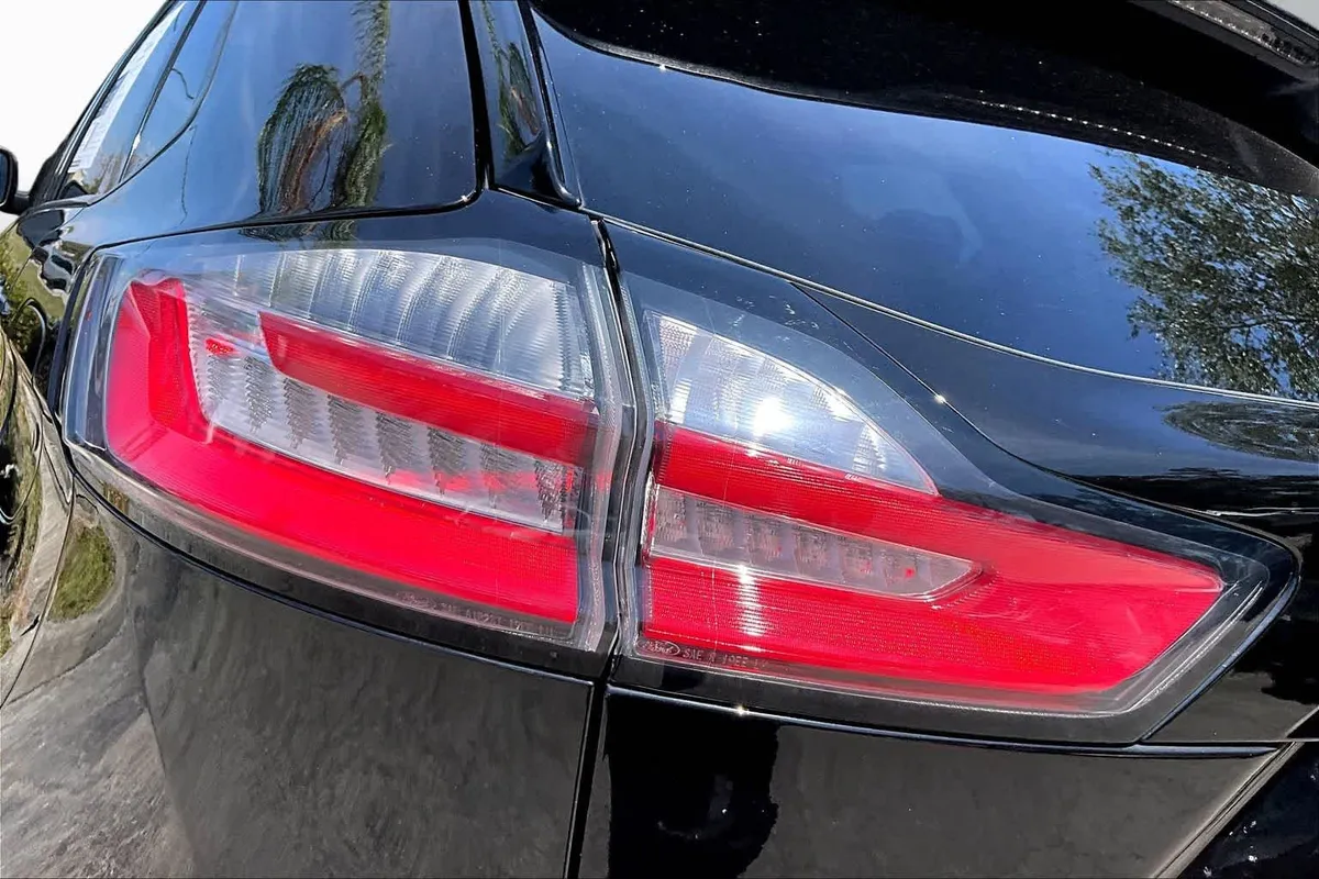 2022 Ford Edge ST-Line thumbnail 29