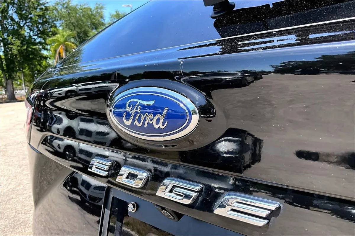 2022 Ford Edge ST-Line thumbnail 31