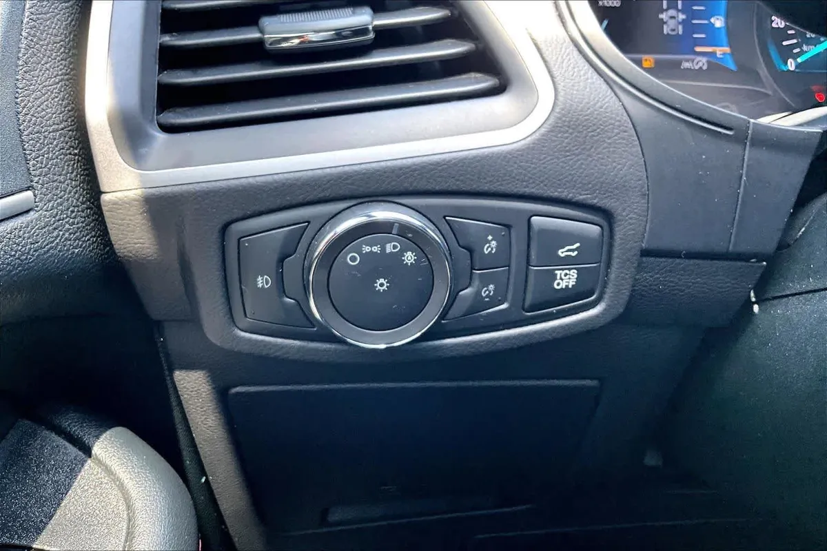 2022 Ford Edge ST-Line thumbnail 34