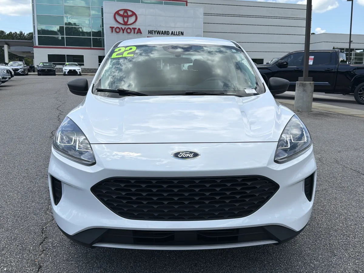2022 Ford Escape S thumbnail 2