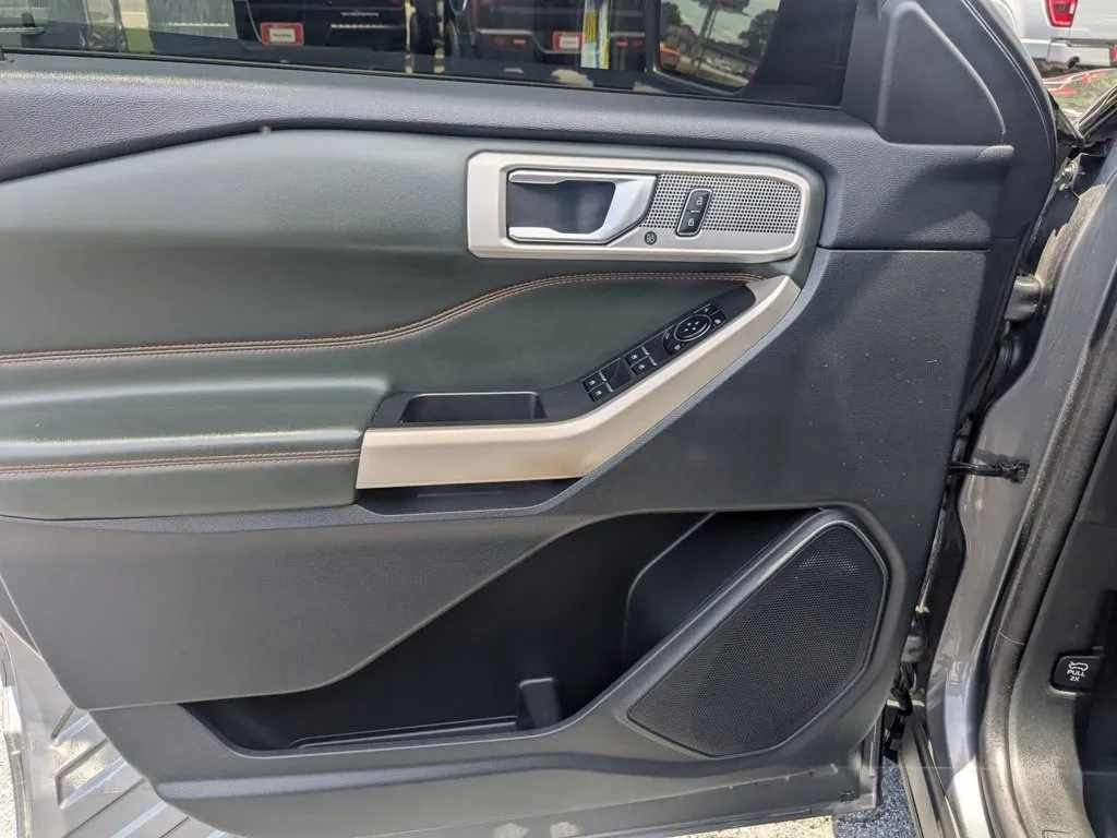 2022 Ford Explorer Timberline thumbnail 11