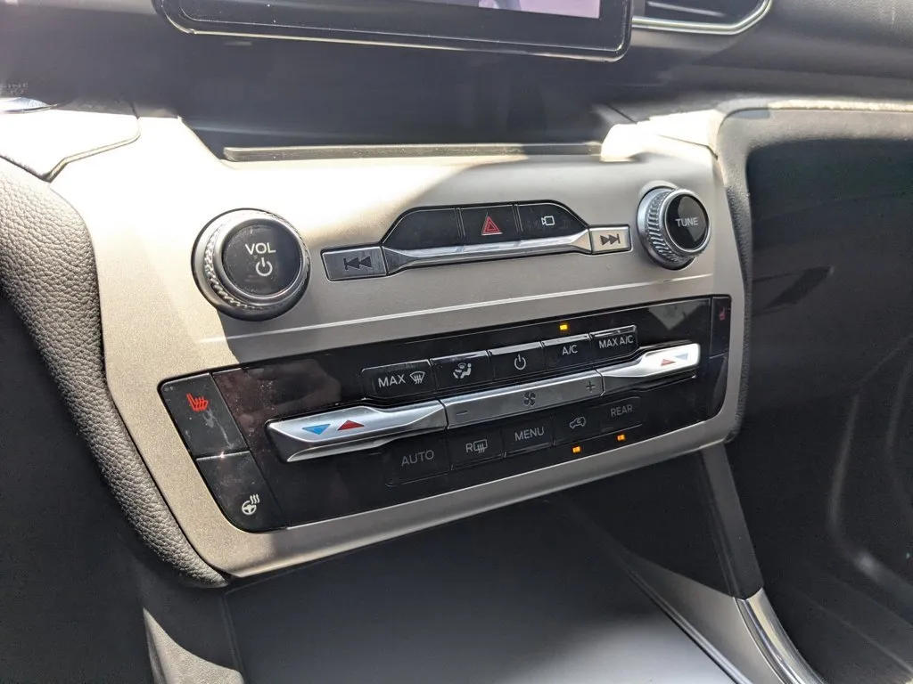 2022 Ford Explorer Timberline thumbnail 18