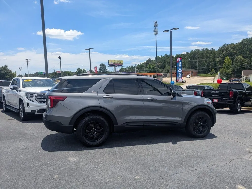 2022 Ford Explorer Timberline thumbnail 4