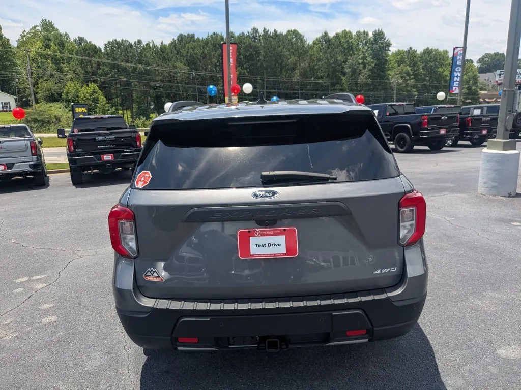 2022 Ford Explorer Timberline thumbnail 6