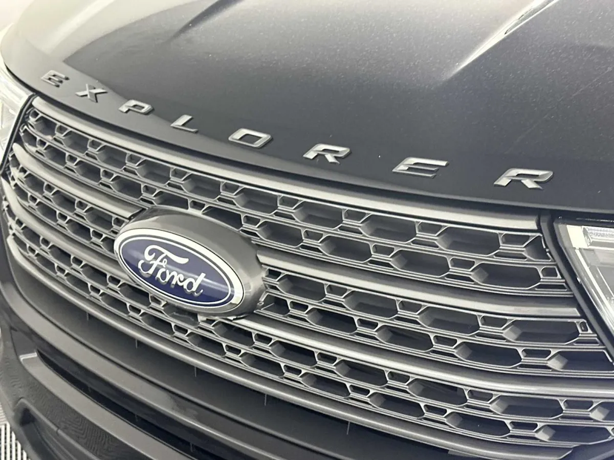 2022 Ford Explorer XLT thumbnail 13