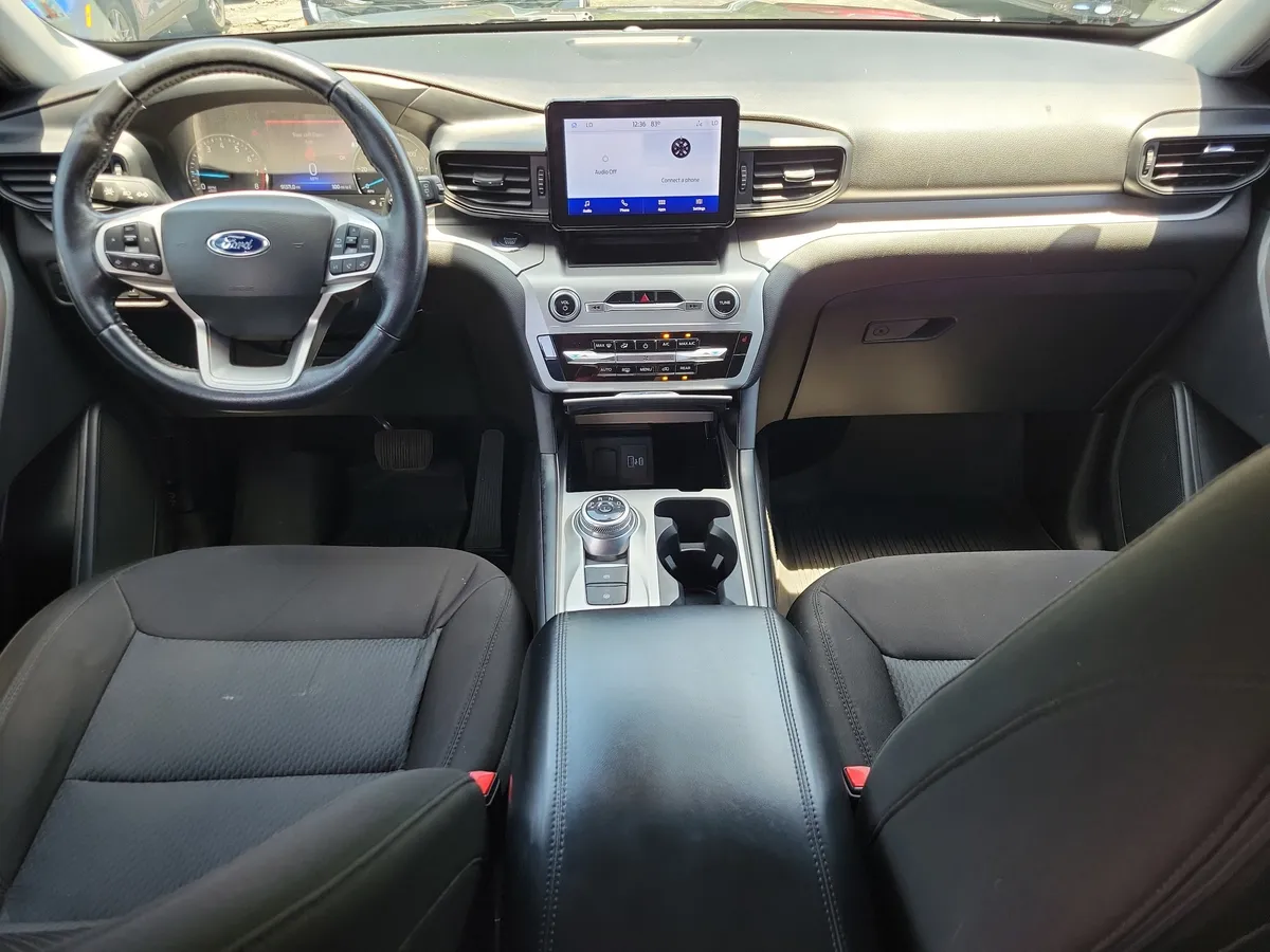 2022 Ford Explorer XLT thumbnail 10