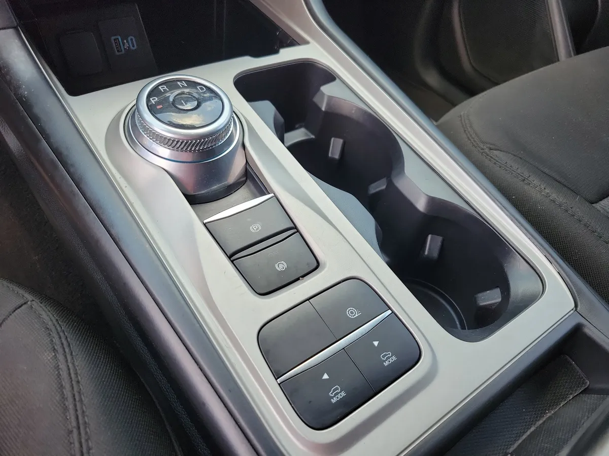 2022 Ford Explorer XLT thumbnail 11