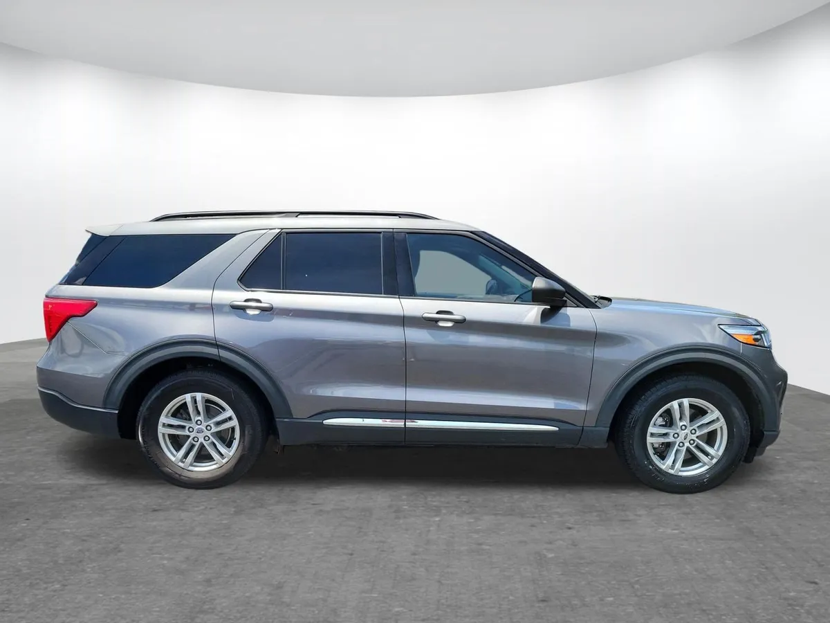 2022 Ford Explorer XLT thumbnail 24