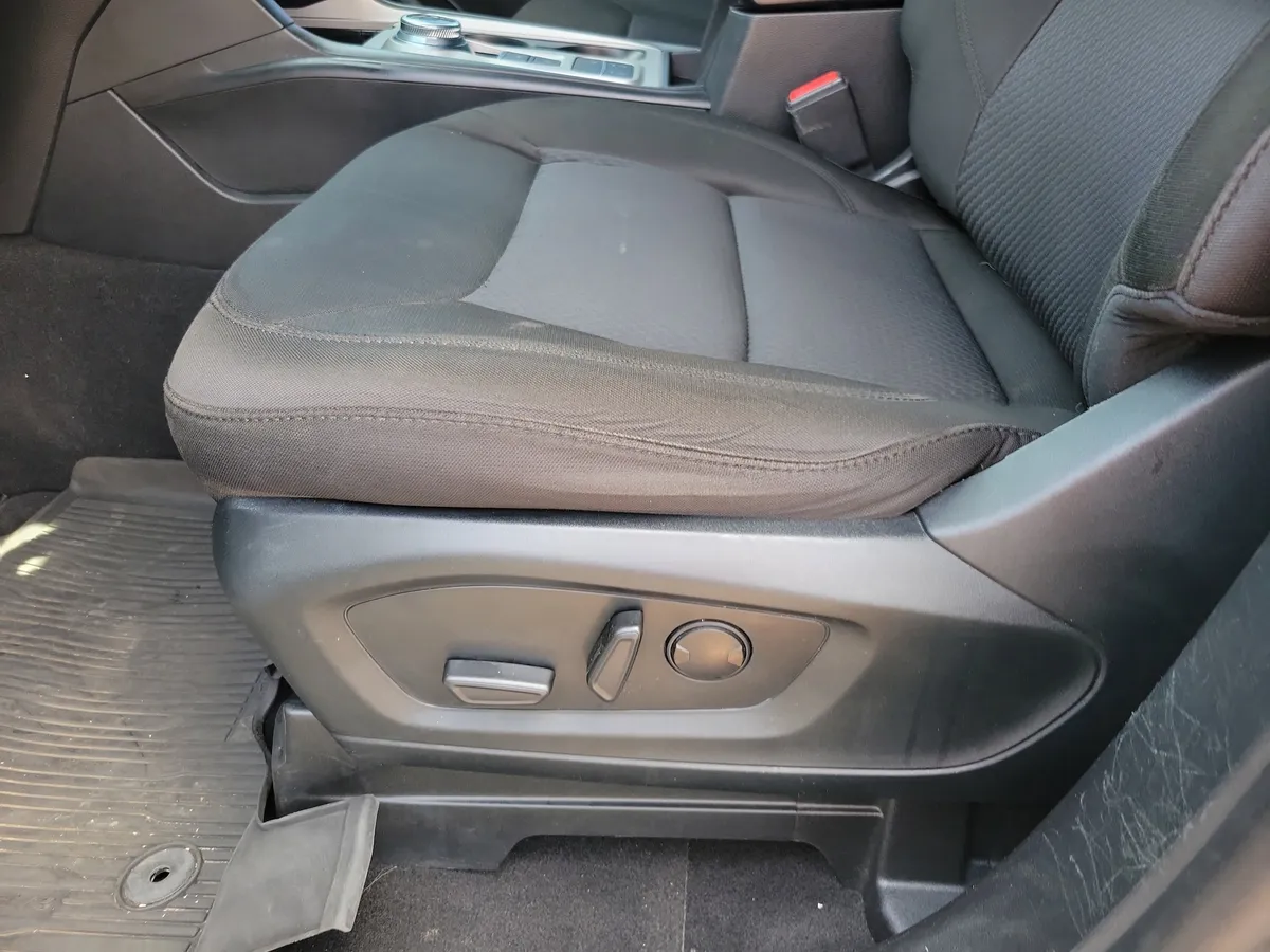 2022 Ford Explorer XLT thumbnail 5