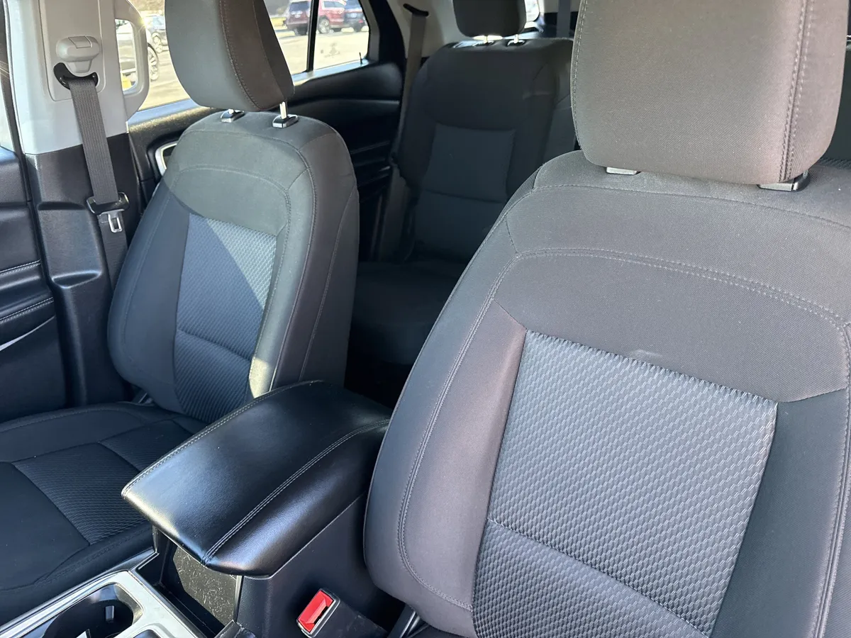 2022 Ford Explorer XLT thumbnail 12