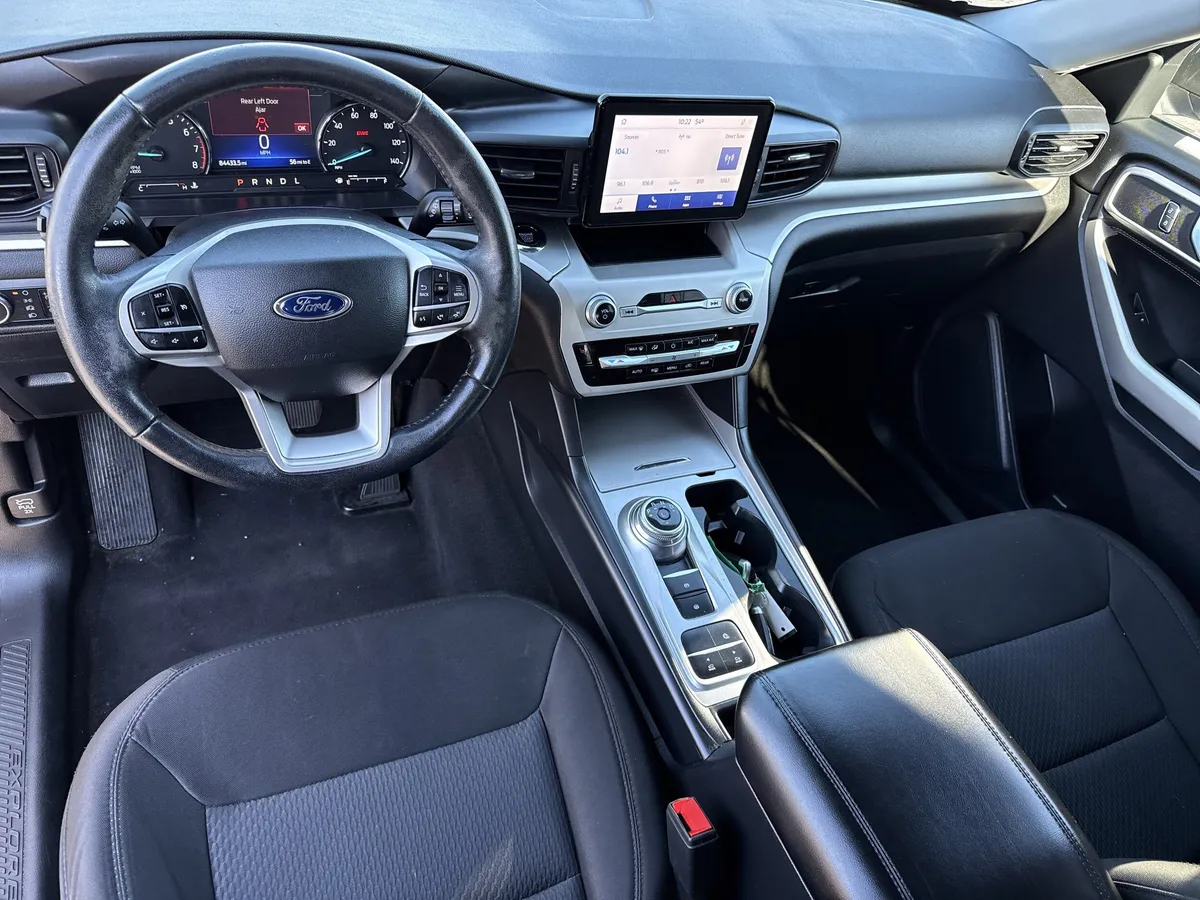 2022 Ford Explorer XLT thumbnail 18