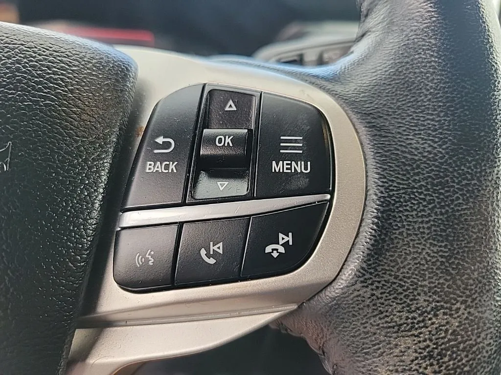 2022 Ford Explorer XLT thumbnail 24