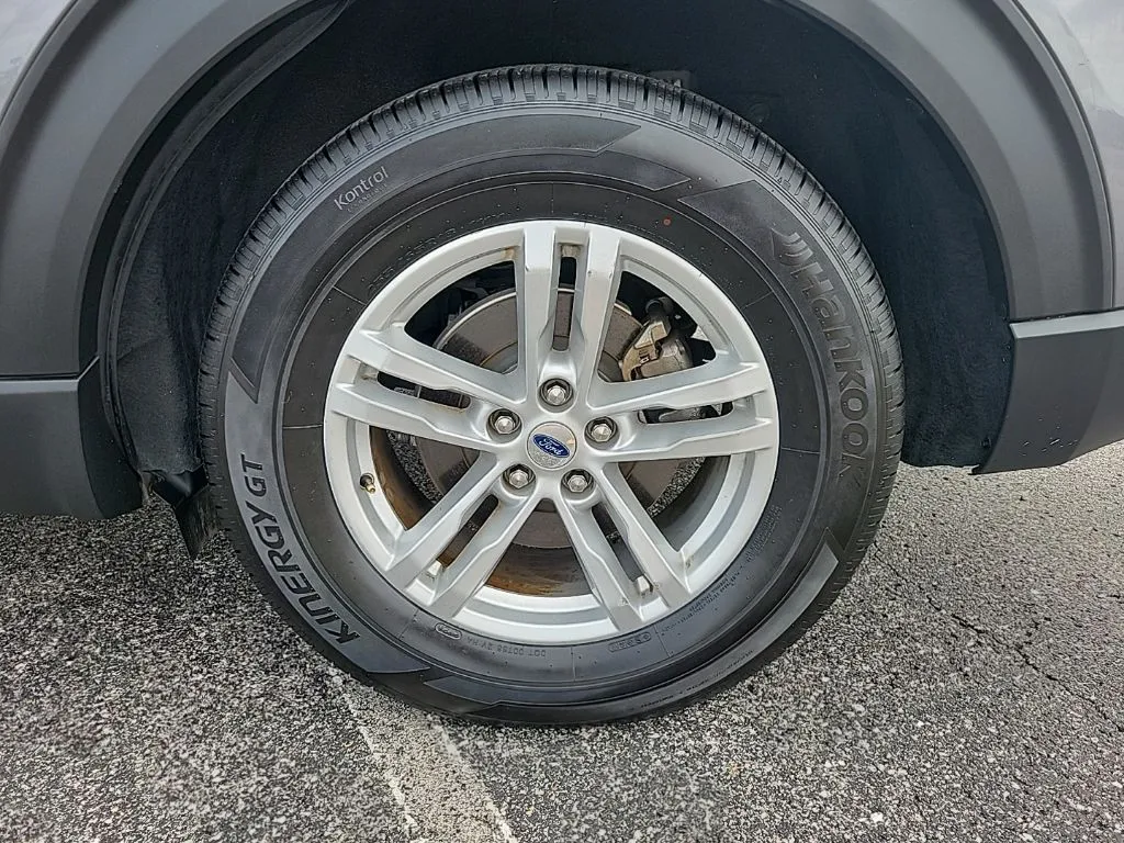 2022 Ford Explorer XLT thumbnail 8