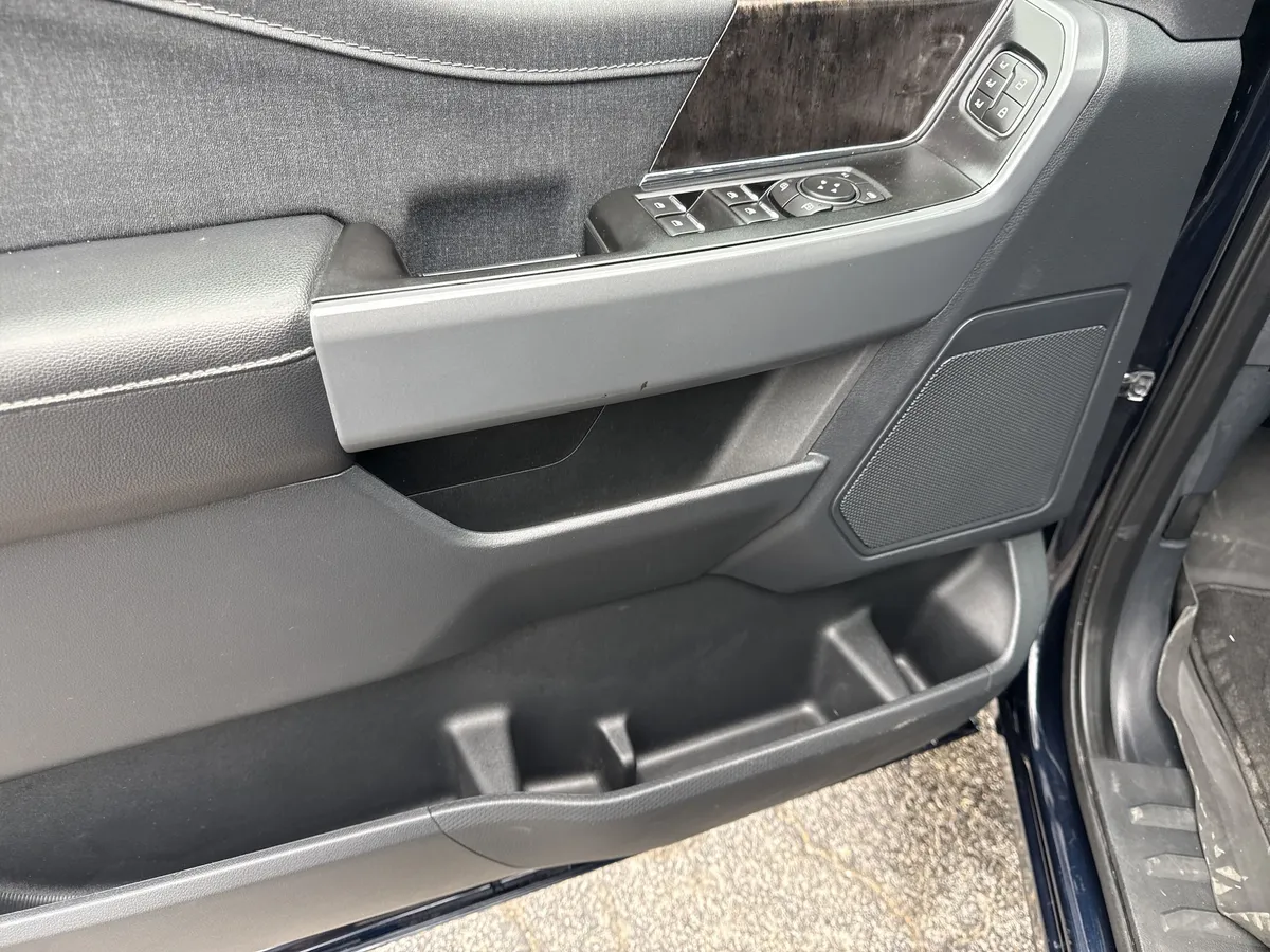 2022 Ford F-150 Lariat thumbnail 15