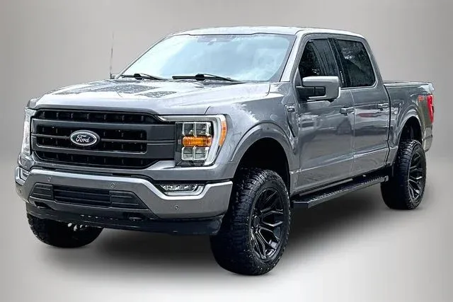 2022 Ford F-150 Lariat thumbnail 2