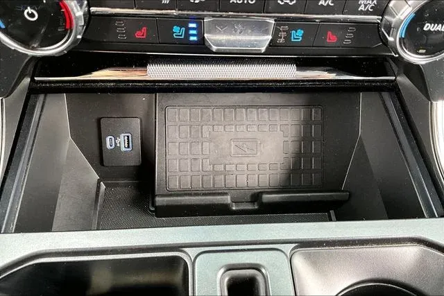 2022 Ford F-150 Lariat thumbnail 24