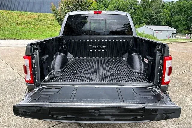 2022 Ford F-150 Lariat thumbnail 29