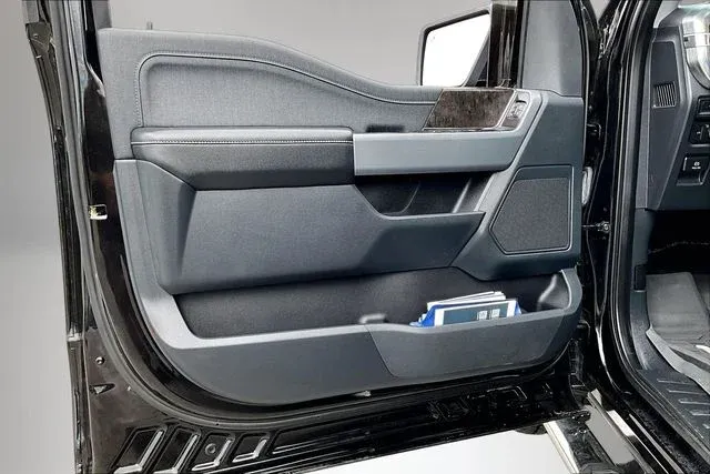 2022 Ford F-150 Lariat thumbnail 17