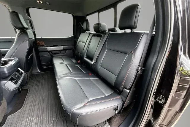 2022 Ford F-150 Lariat thumbnail 19
