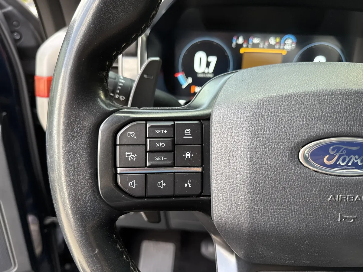 2022 Ford F-150 Raptor thumbnail 25