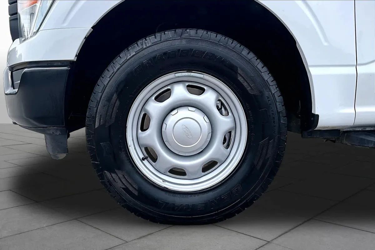 2022 Ford F-150 XL thumbnail 11