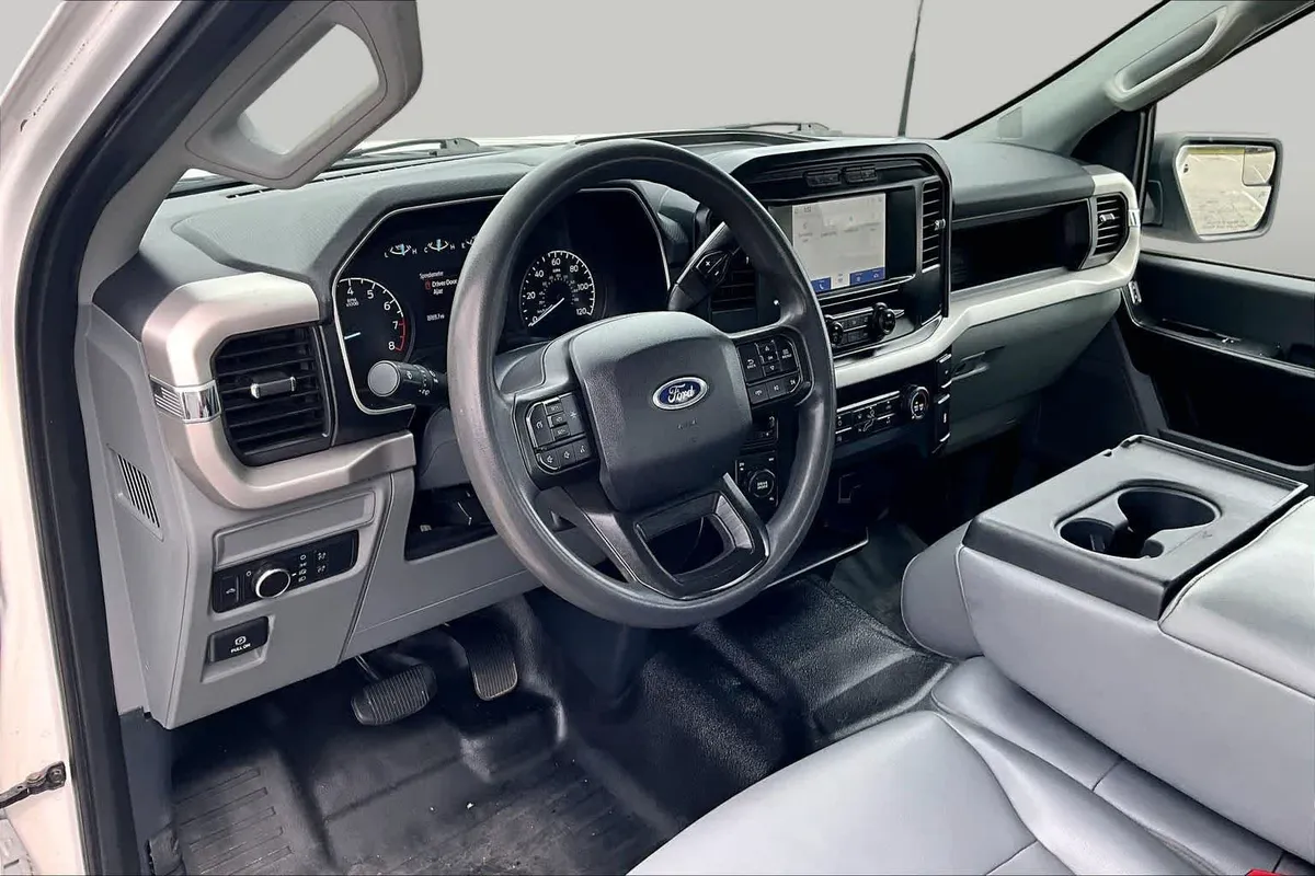 2022 Ford F-150 XL thumbnail 18