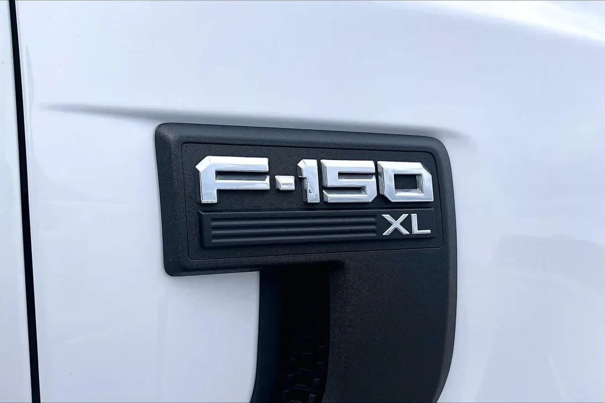 2022 Ford F-150 XL thumbnail 31