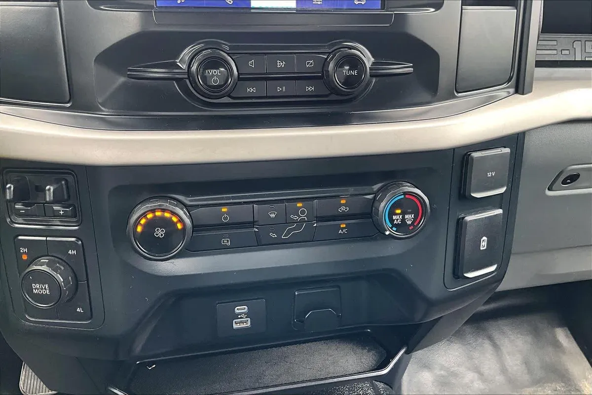 2022 Ford F-150 XL thumbnail 35