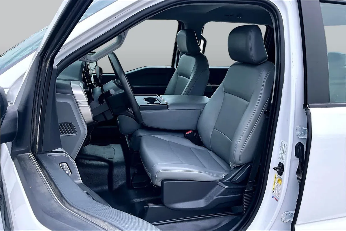 2022 Ford F-150 XL thumbnail 8