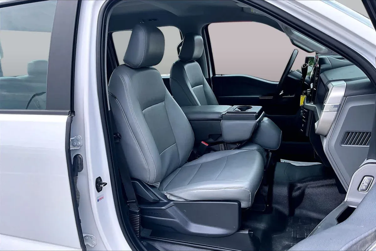 2022 Ford F-150 XL thumbnail 9