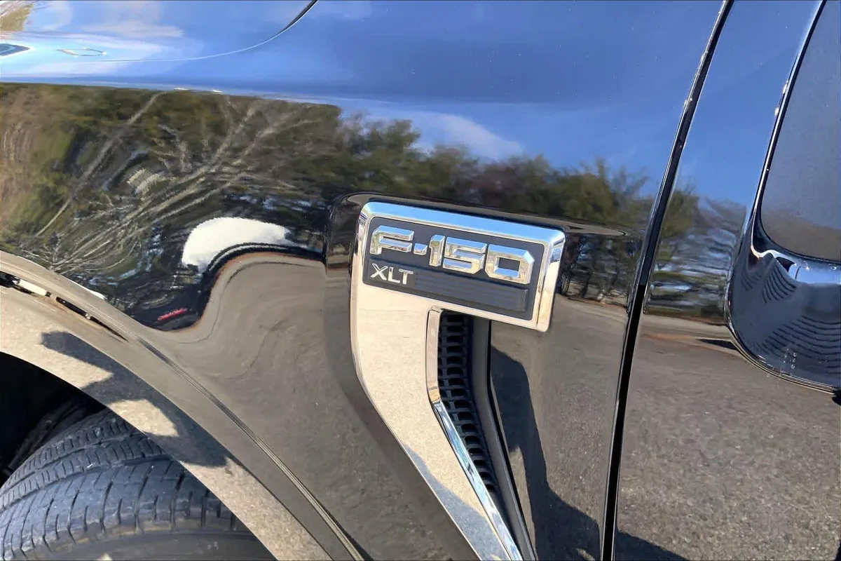 2022 Ford F-150 XLT thumbnail 19