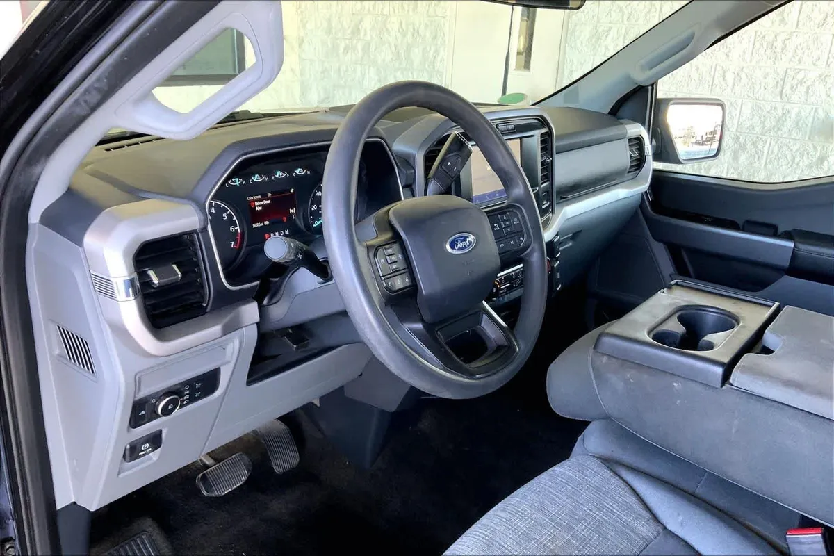 2022 Ford F-150 XLT thumbnail 35