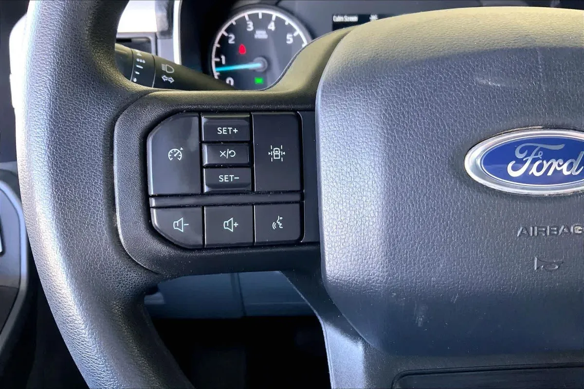 2022 Ford F-150 XLT thumbnail 44