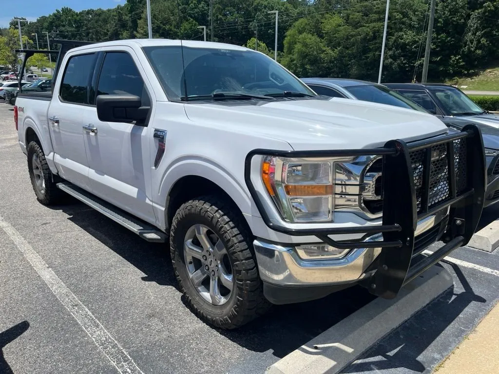 2022 Ford F-150 XLT thumbnail 2