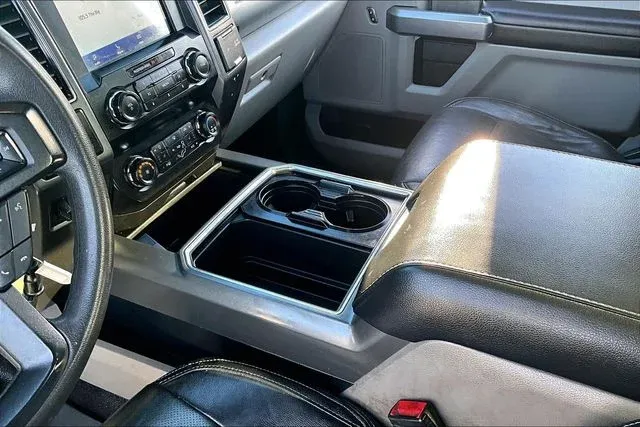 2022 Ford F-250SD XLT thumbnail 15