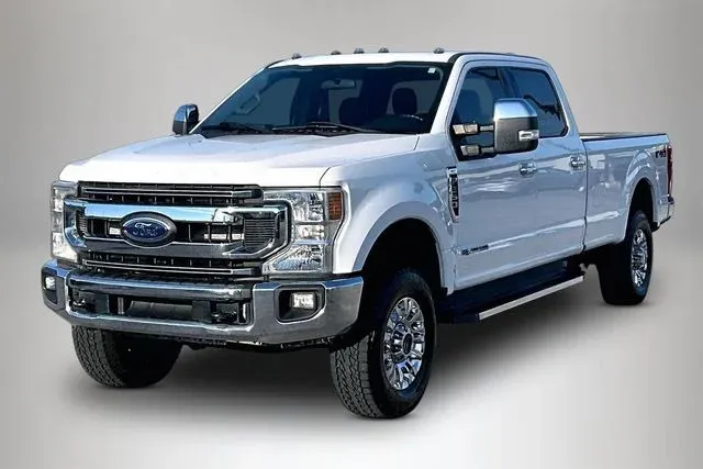 2022 Ford F-250SD XLT thumbnail 2