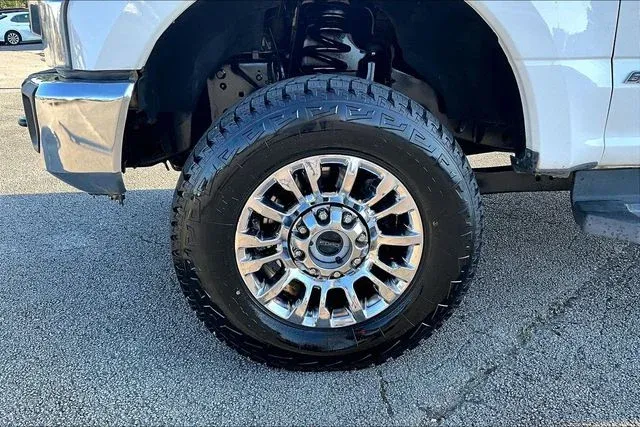 2022 Ford F-250SD XLT thumbnail 28