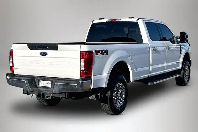 2022 Ford F-250SD XLT thumbnail 5