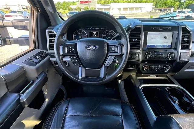 2022 Ford F-250SD XLT thumbnail 8