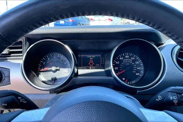2022 Ford Mustang GT thumbnail 12