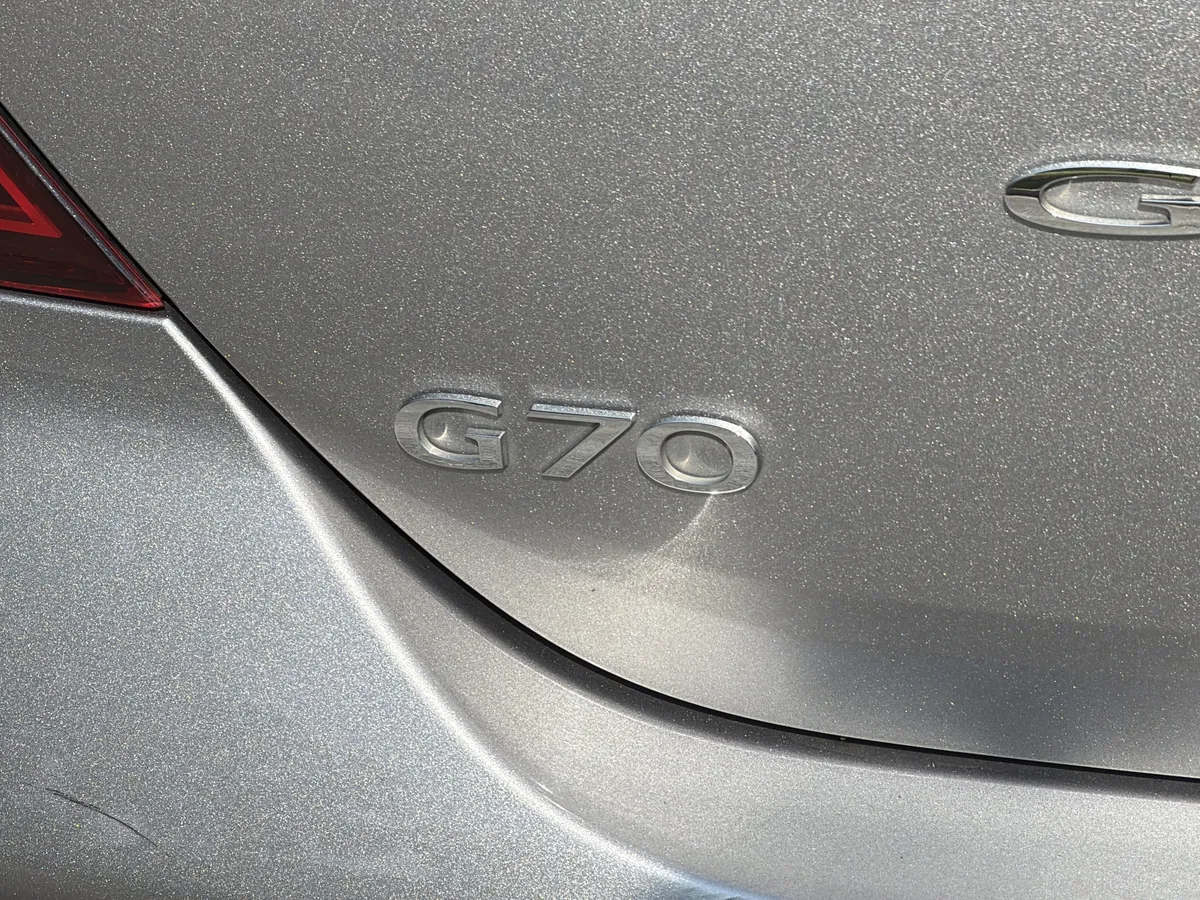 2022 Genesis G70 2.0T thumbnail 27
