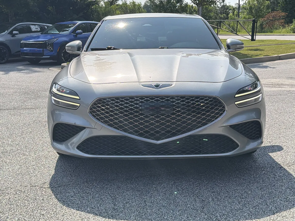 2022 Genesis G70 2.0T thumbnail 32