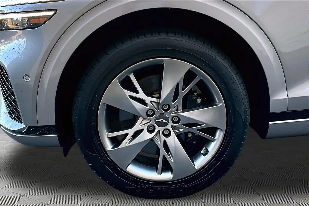 2022 Genesis GV70 3.5T Sport thumbnail 11