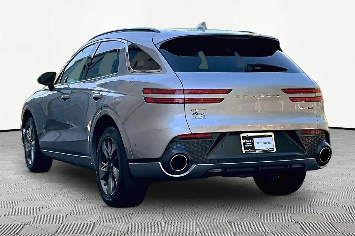 2022 Genesis GV70 3.5T Sport thumbnail 12