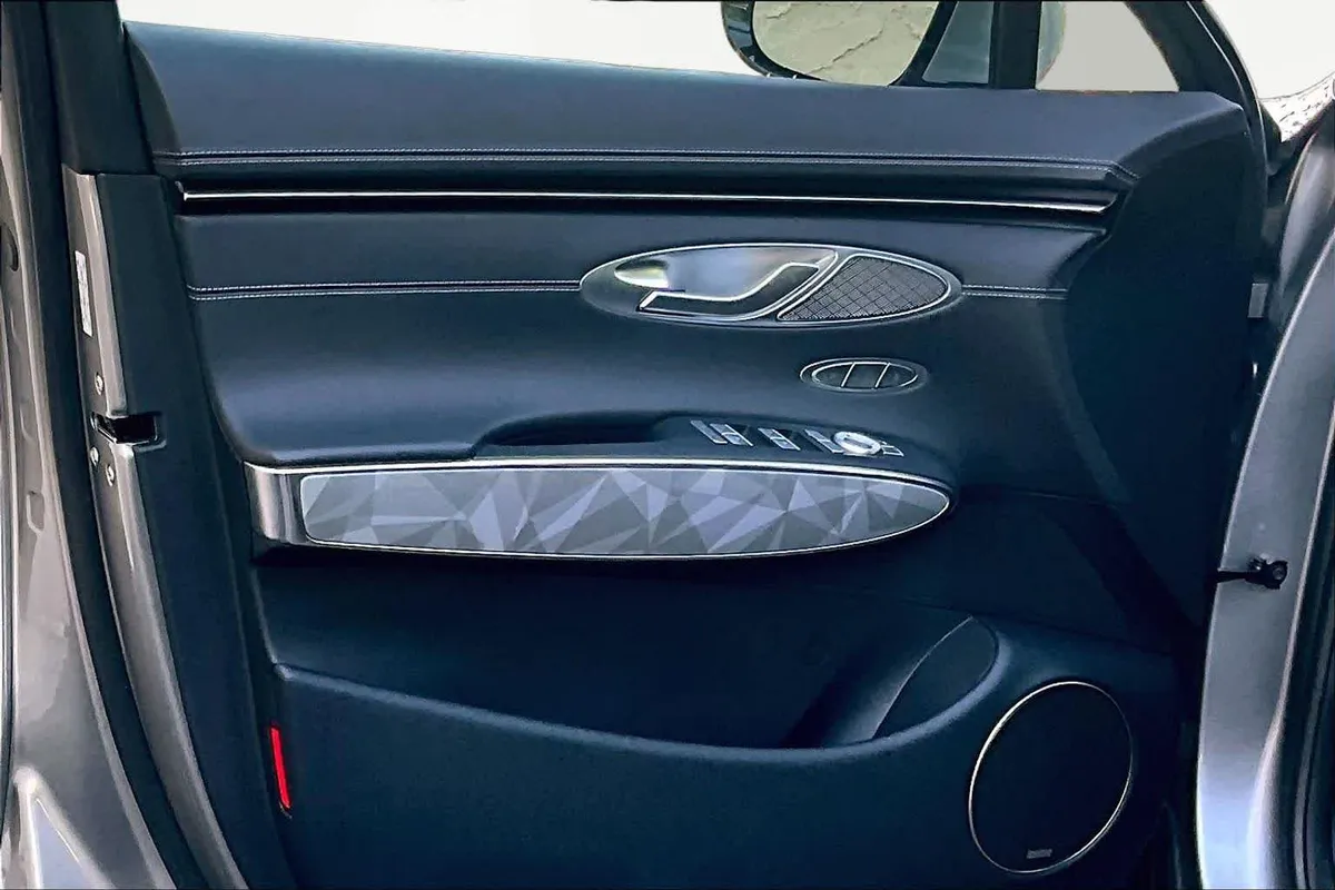 2022 Genesis GV70 3.5T Sport thumbnail 22