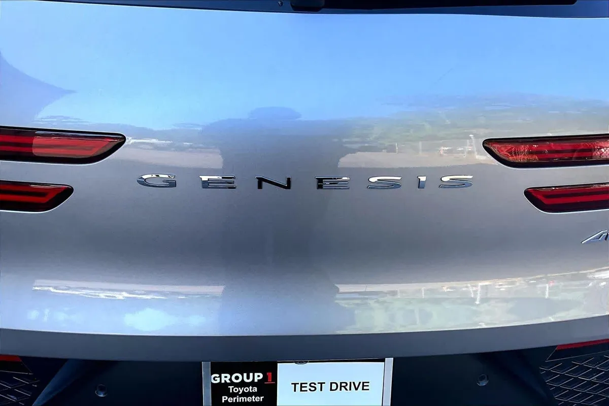 2022 Genesis GV70 3.5T Sport thumbnail 31