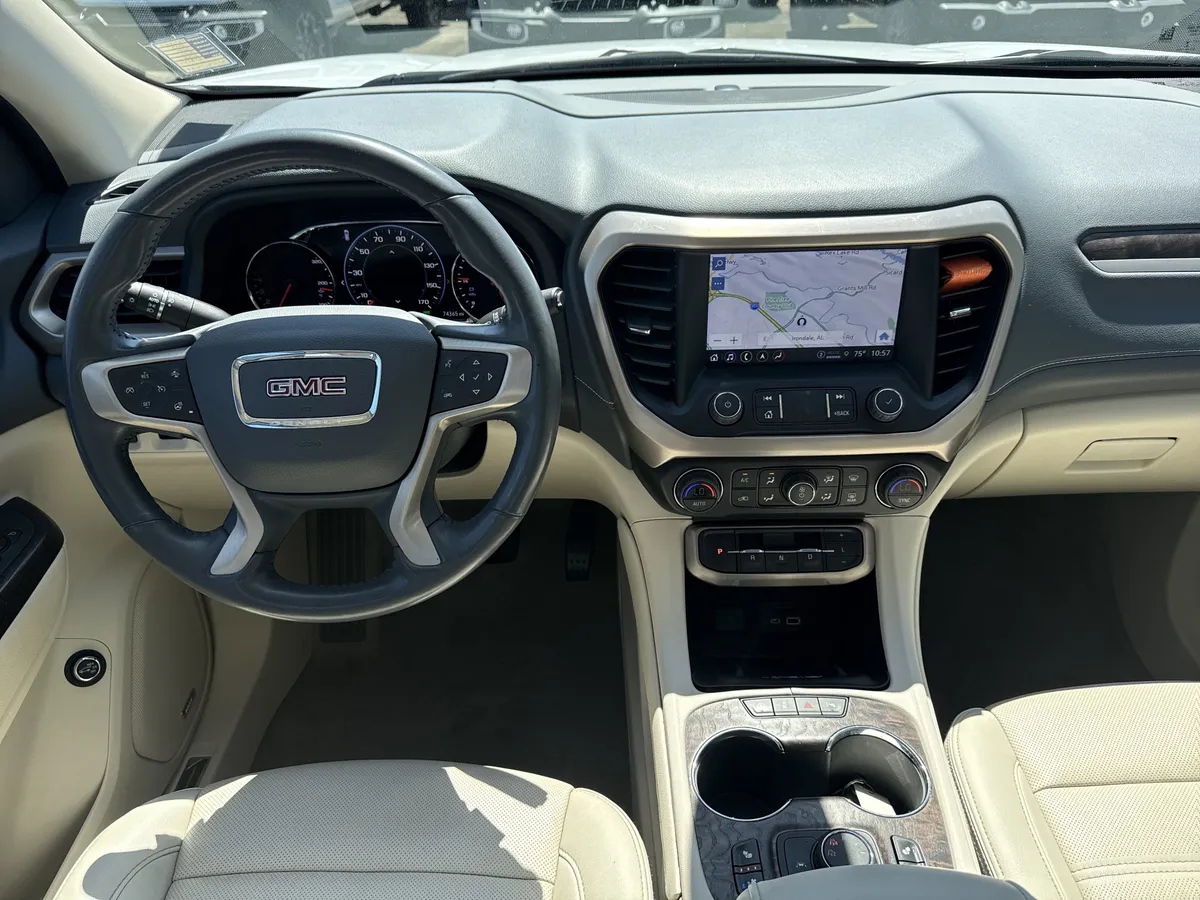 2022 GMC Acadia Denali thumbnail 25