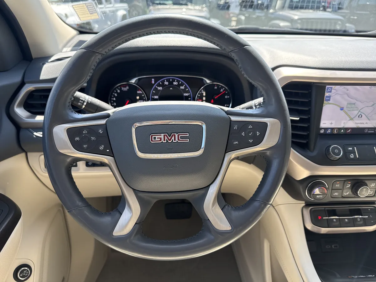 2022 GMC Acadia Denali thumbnail 27
