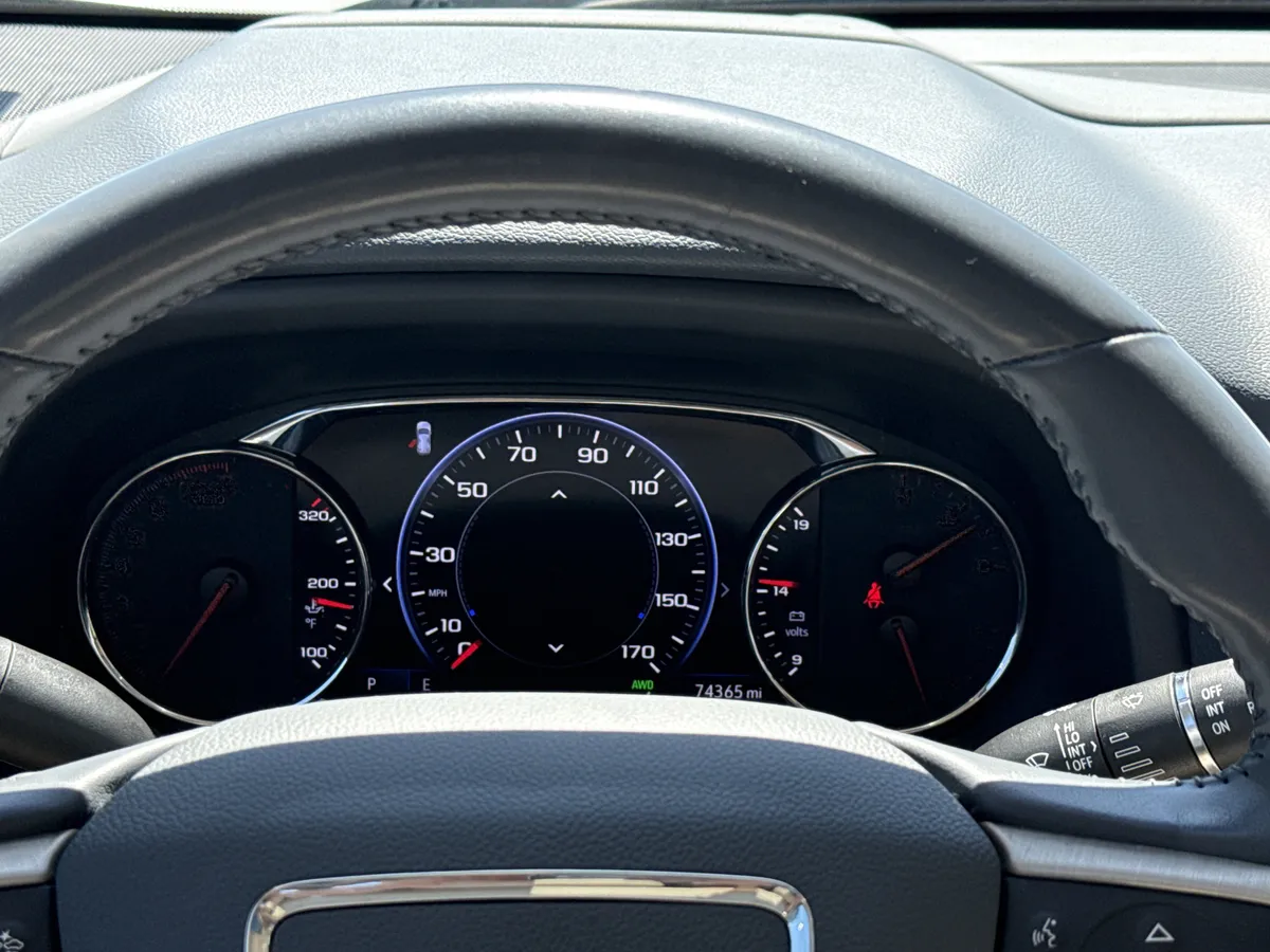 2022 GMC Acadia Denali thumbnail 30